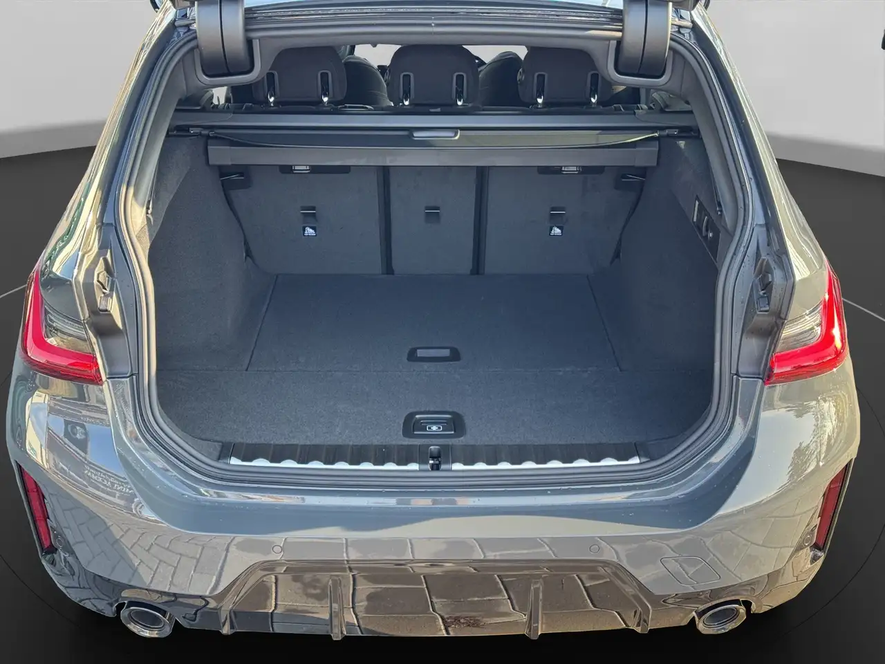 BMW 320 d Touring M Sportpaket Pro HK VFW FOKUS Q2 13