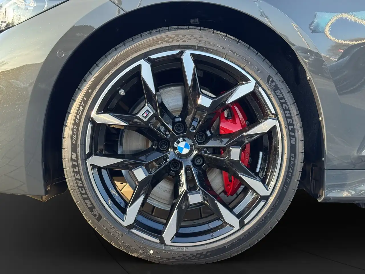 BMW 320 d Touring M Sportpaket Pro HK VFW FOKUS Q2 9