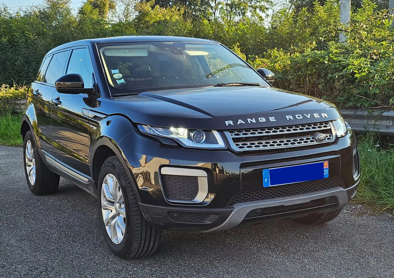 Land Rover Range Rover Evoque Range Rover Evoque Mark III eD4 150 2WD e-Capability Business Noir - 1