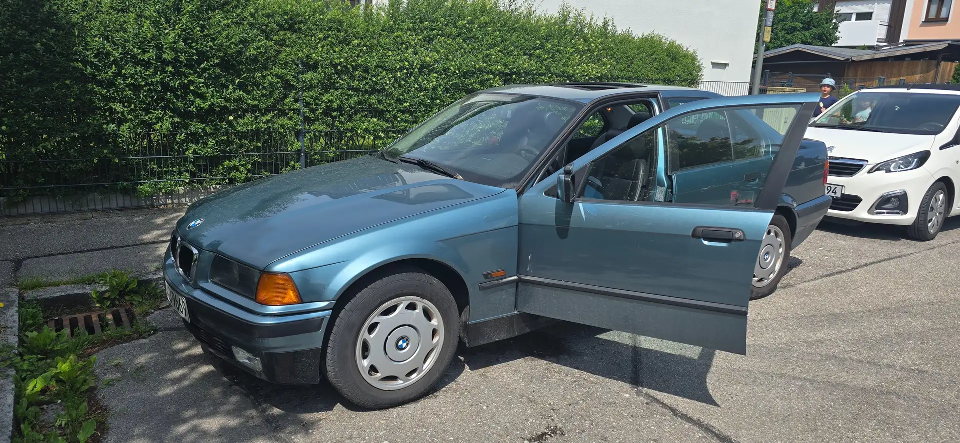 BMW 320 3er 320i - 1