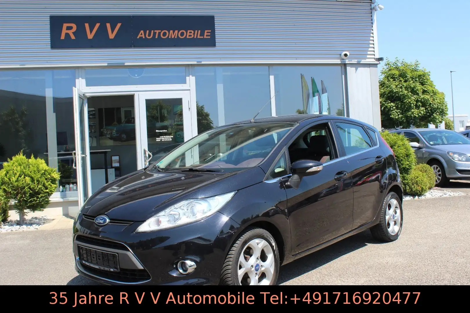 Ford Fiesta 1.2 Titanium, 1.Hand, Scheckheftgepflegt, Schwarz - 1