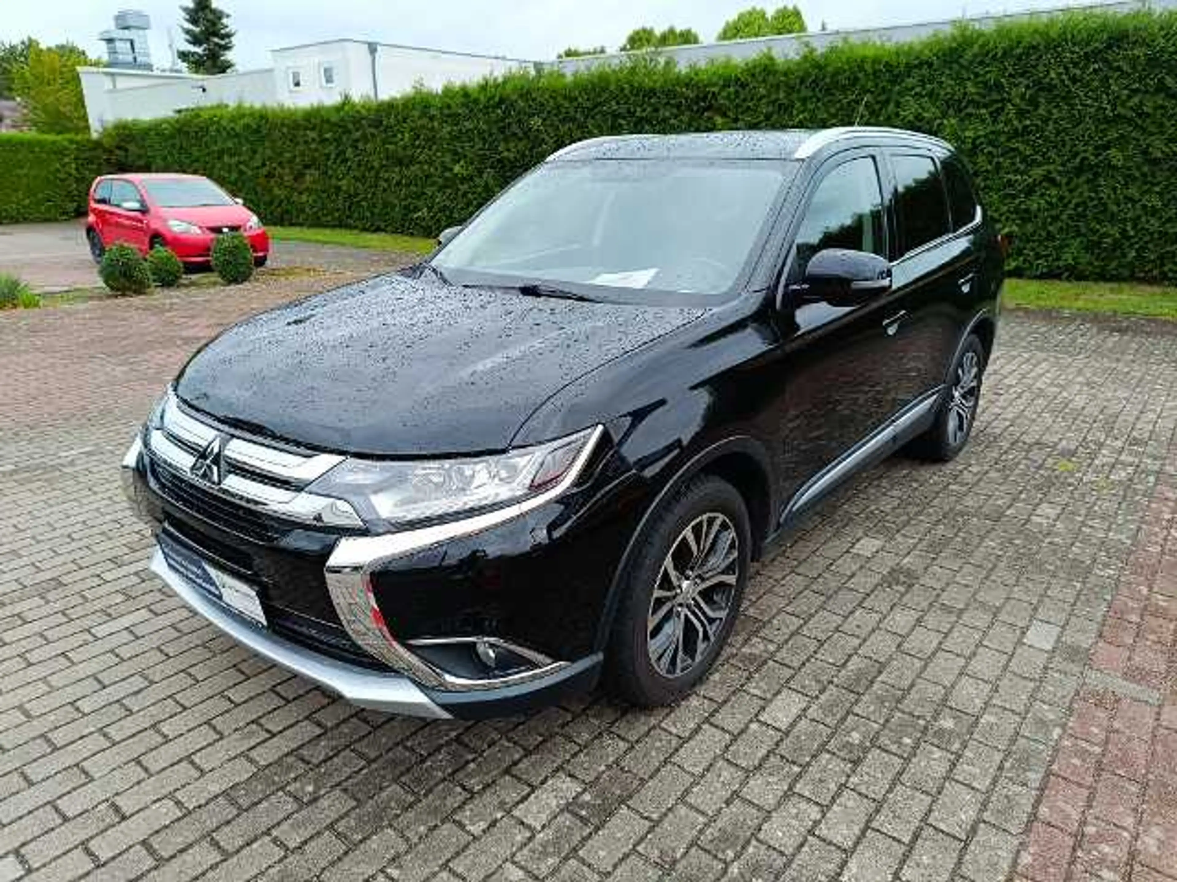 Mitsubishi Outlander SUV-Star+ 2.2 DI-D 4WD AT