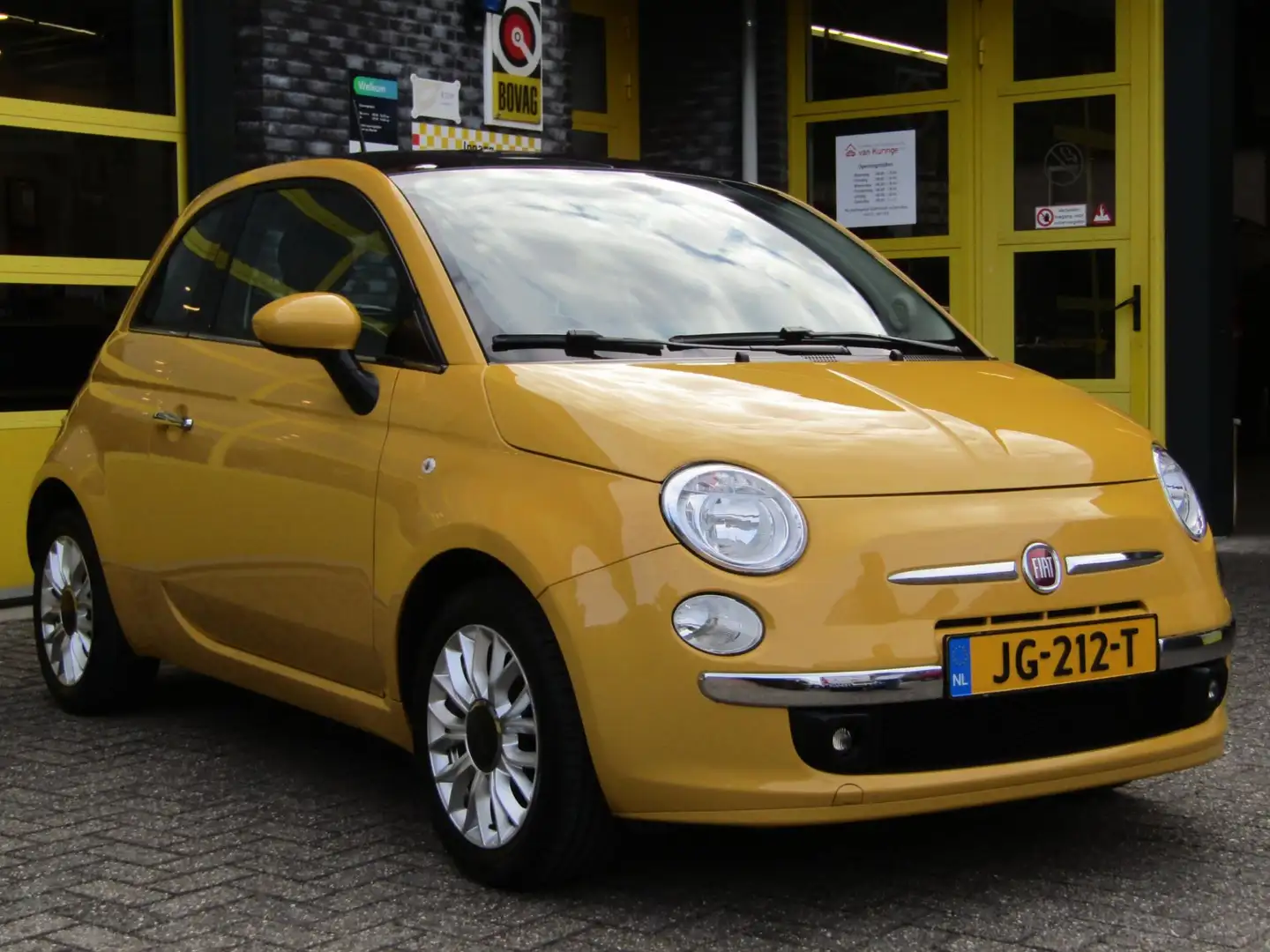 Fiat 500 1.2 Easy Panoramadak Żółty - 2