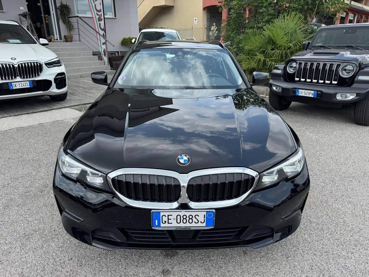 BMW 330 330e xDrive Touring PLUG IN Nero - 2