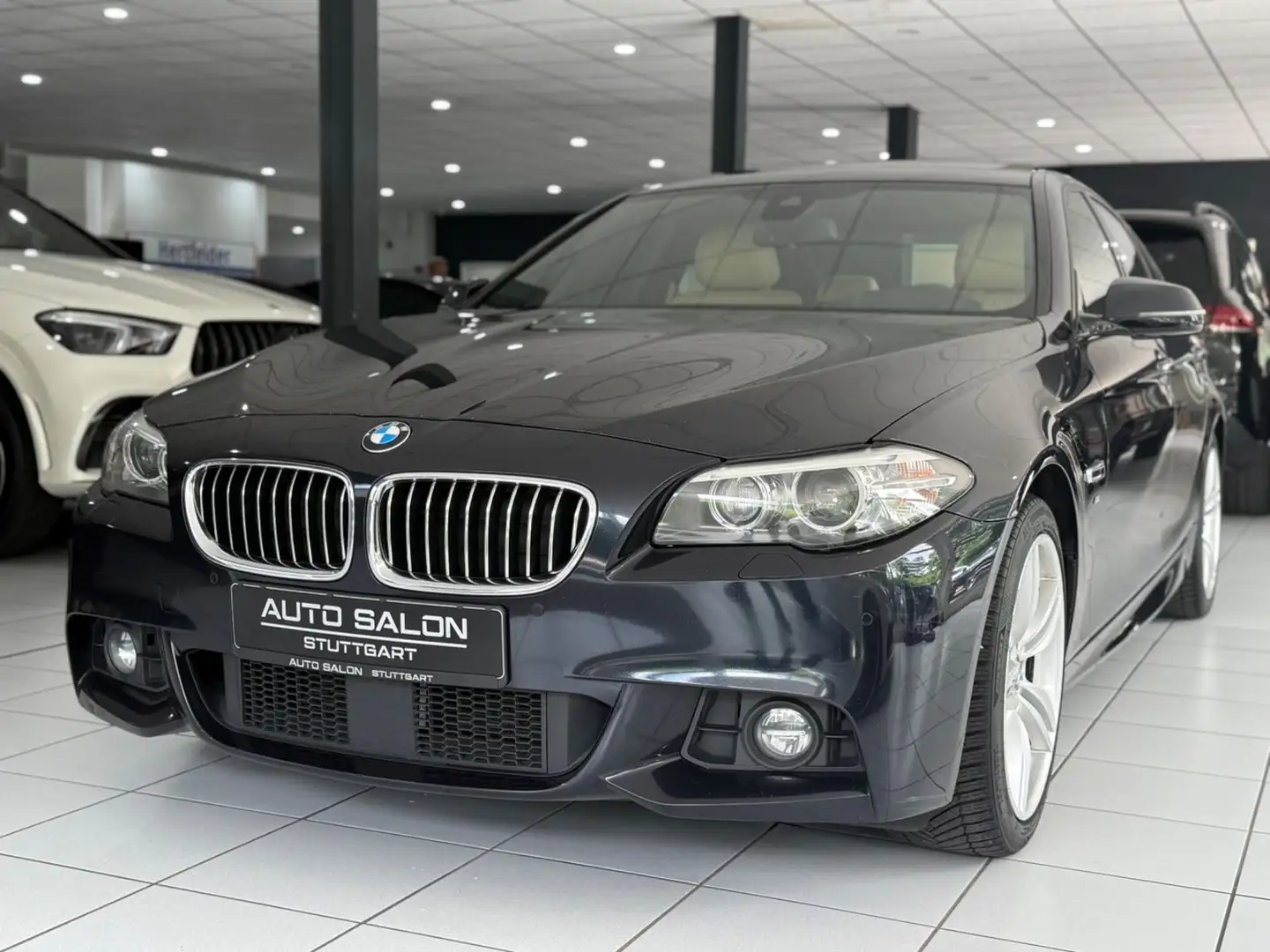BMW 520 d Lim. M-Paket *LED*ACC*NAVI*H-UP*MFL*KLIMA* Schwarz - 1