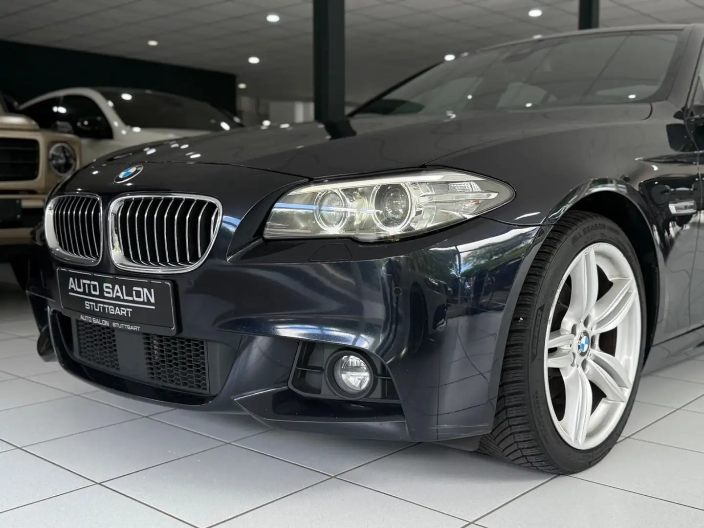 BMW 520 d Lim. M-Paket *LED*ACC*NAVI*H-UP*MFL*KLIMA* Schwarz - 2