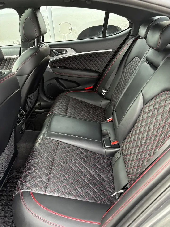 Genesis G70 снимка Genesis G70