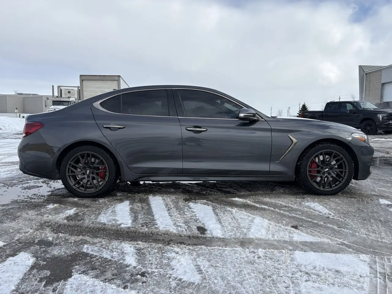 Genesis G70 снимка Genesis G70