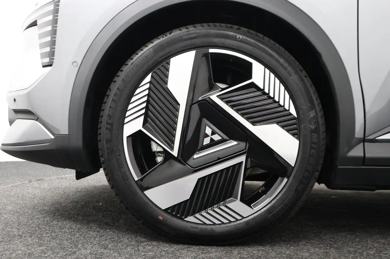 Mitsubishi Eclipse Cross 2026 — фото 11
