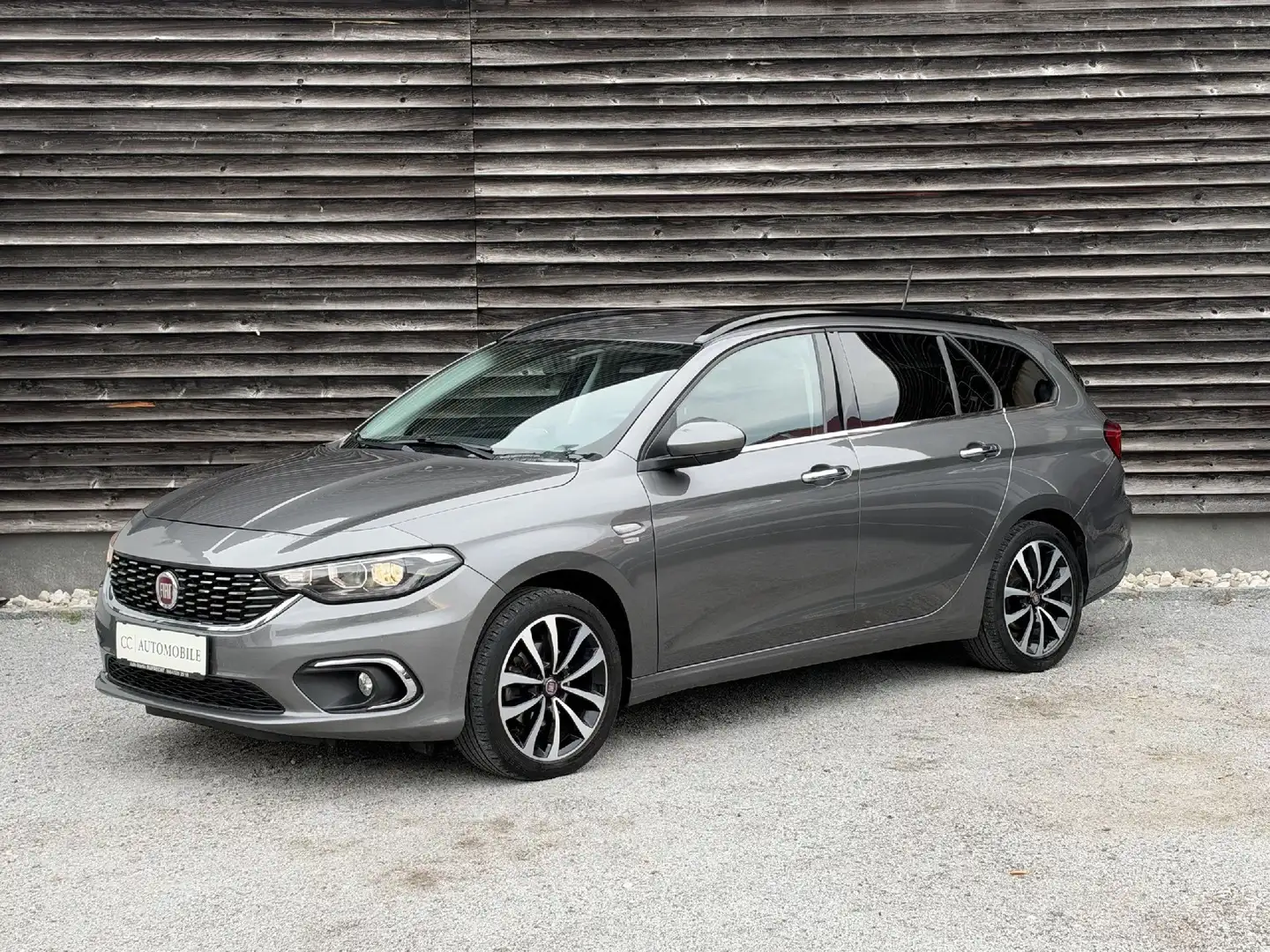 Fiat Tipo 1.4 T-Jet Lounge *AHK*XENON*RFK*NAVI* Grau - 2