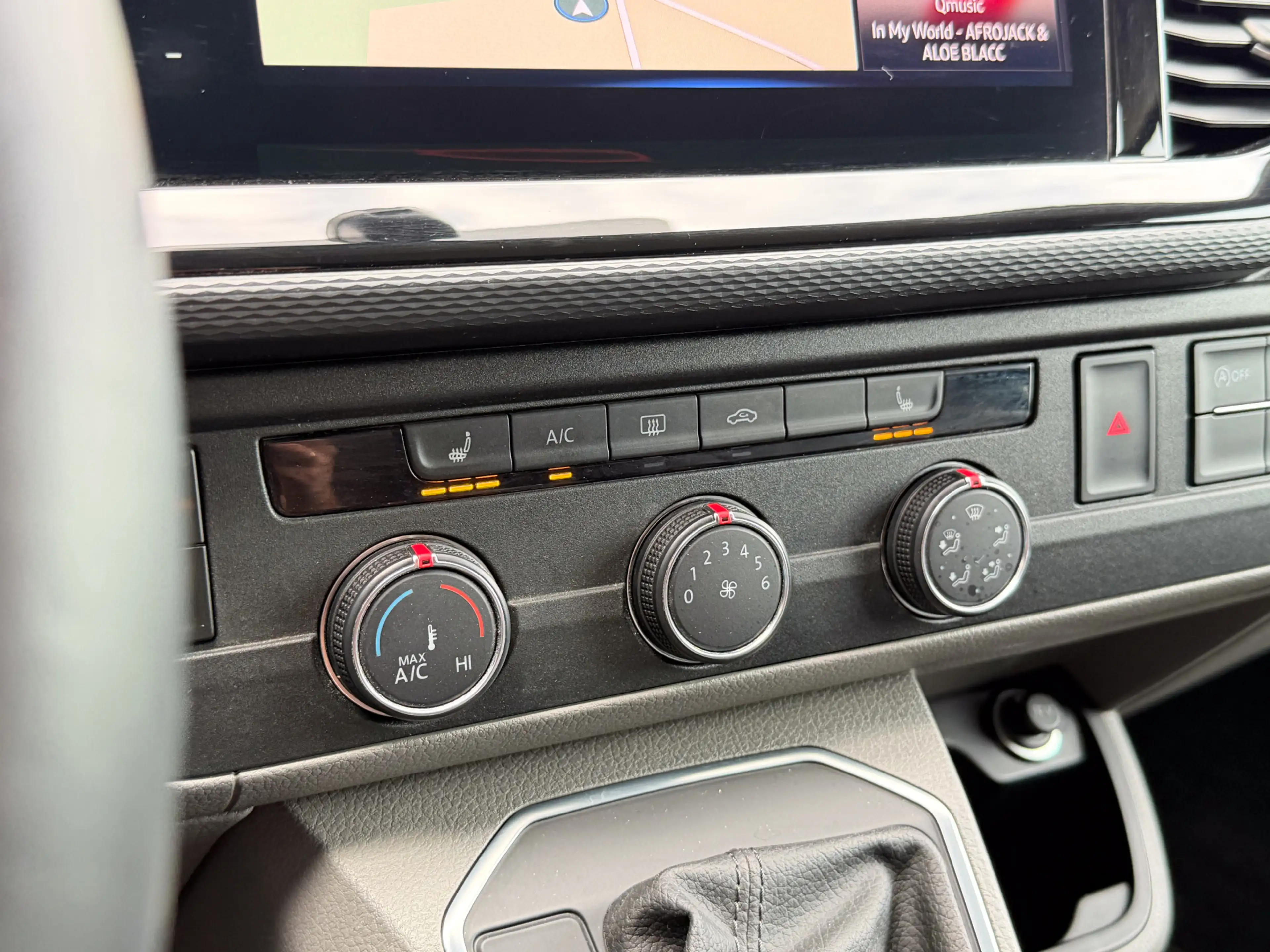 Volkswagen T6.1 Transporter 2.0 TDI 204PK DSG L2H1 Bulli | LED KOPLAMPEN | DIG — photo 11