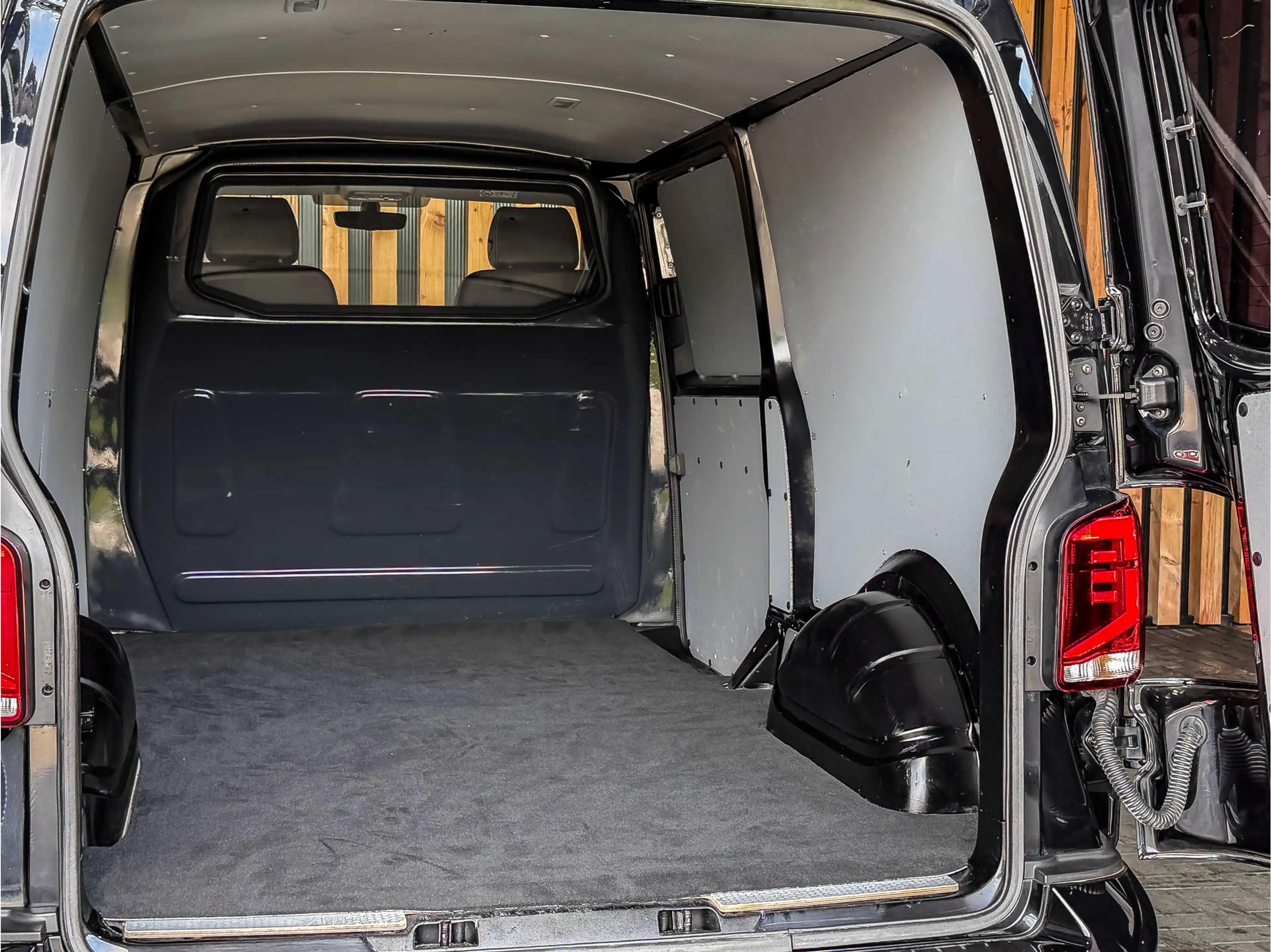 Volkswagen T6.1 Transporter 2.0 TDI 204PK DSG L2H1 Bulli | LED KOPLAMPEN | DIG — photo 47