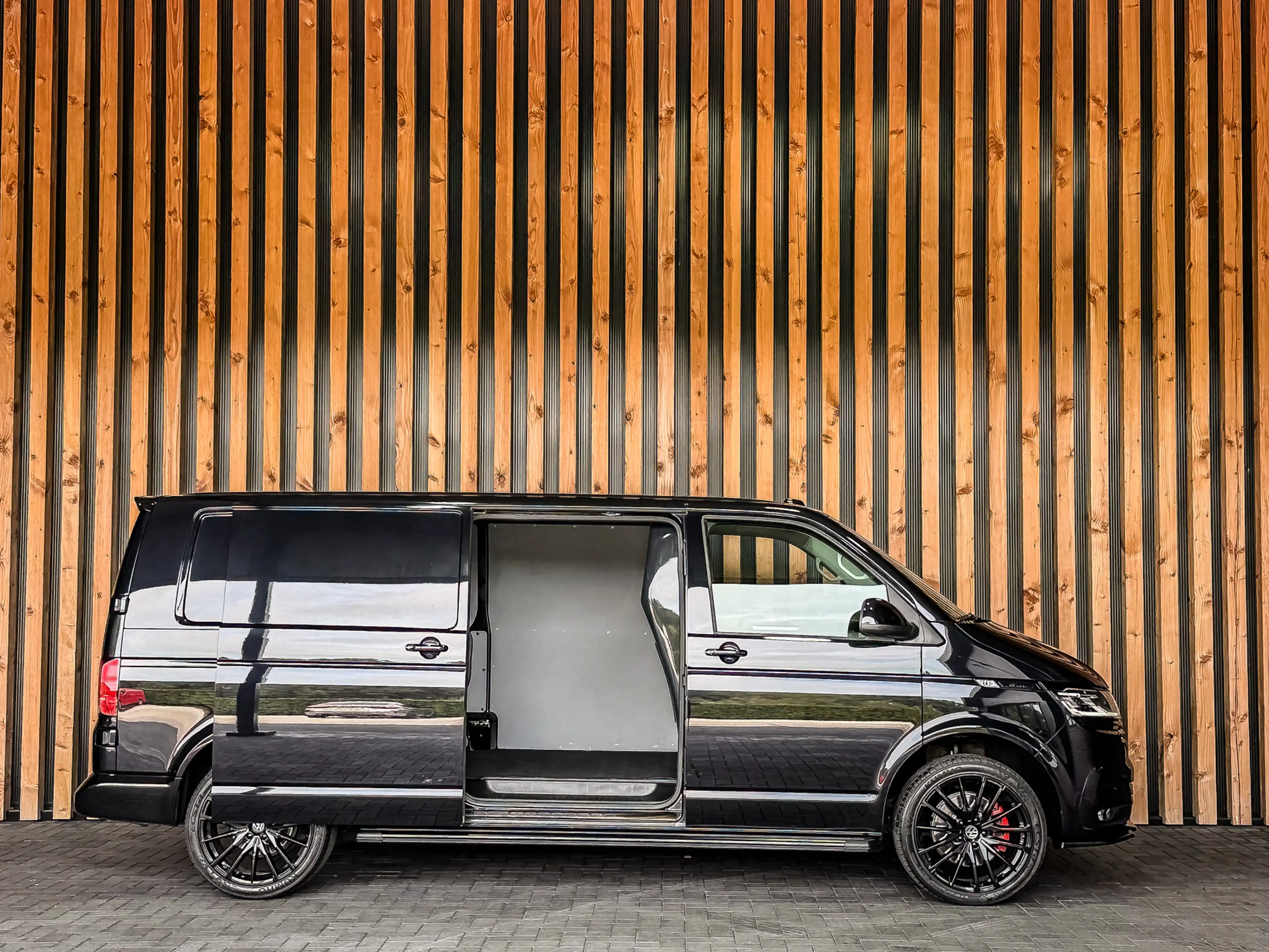 Volkswagen T6.1 Transporter 2.0 TDI 204PK DSG L2H1 Bulli | LED KOPLAMPEN | DIG — photo 4