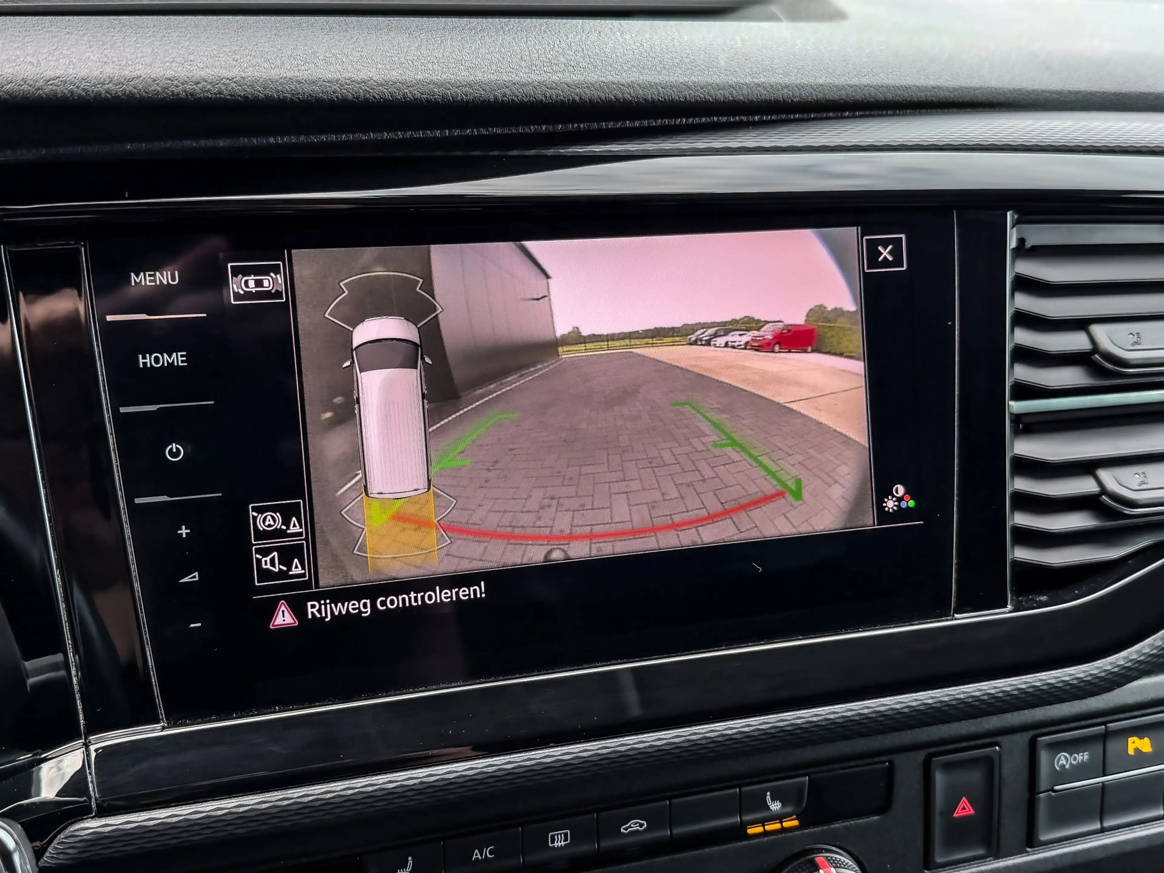 Volkswagen T6.1 Transporter 2.0 TDI 204PK DSG L2H1 Bulli | LED KOPLAMPEN | DIG — photo 13