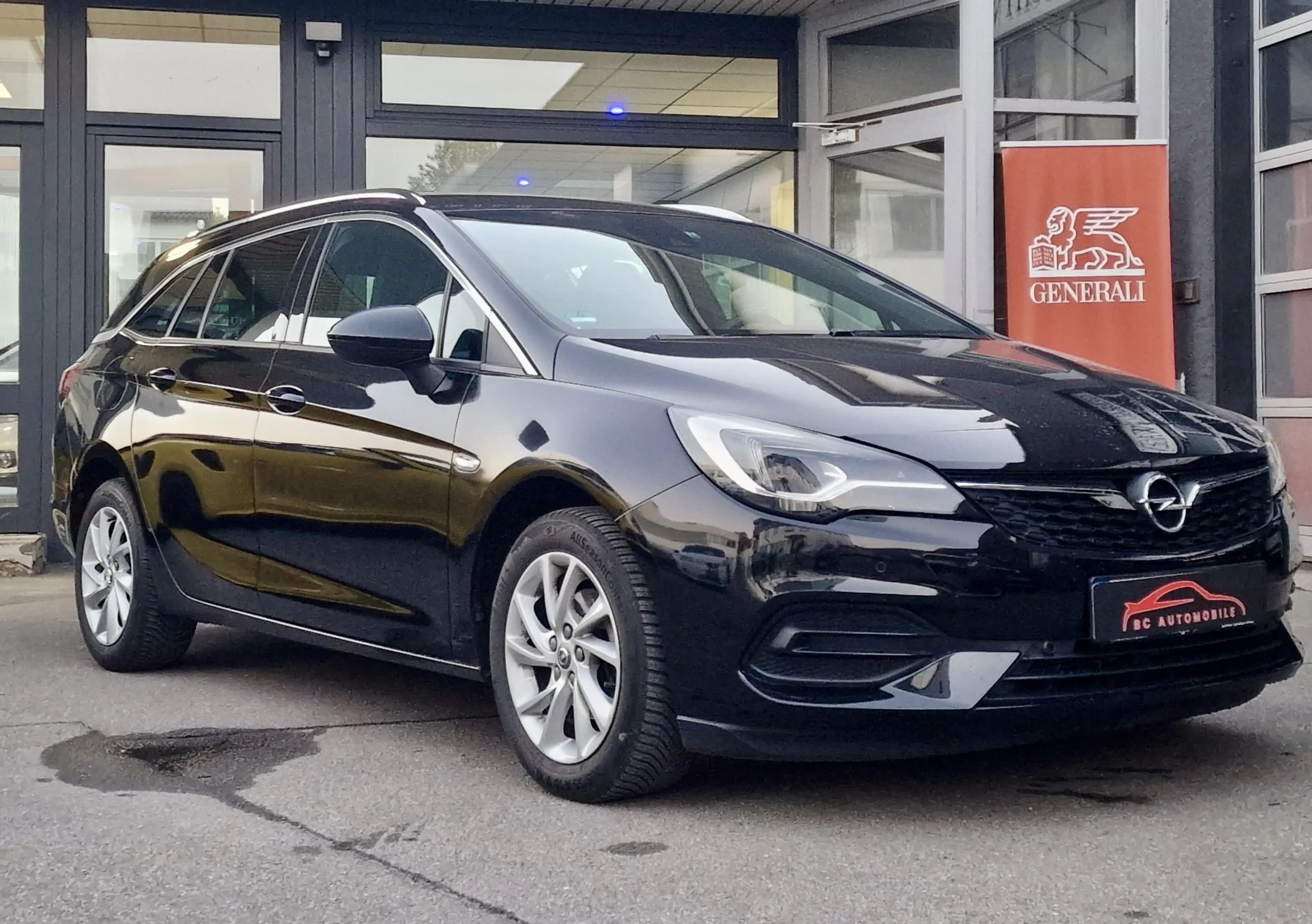Opel Astra Sport_Tourer+/Elegance/LED/NAVI/AHK/Front/Rückfahr — photo 2