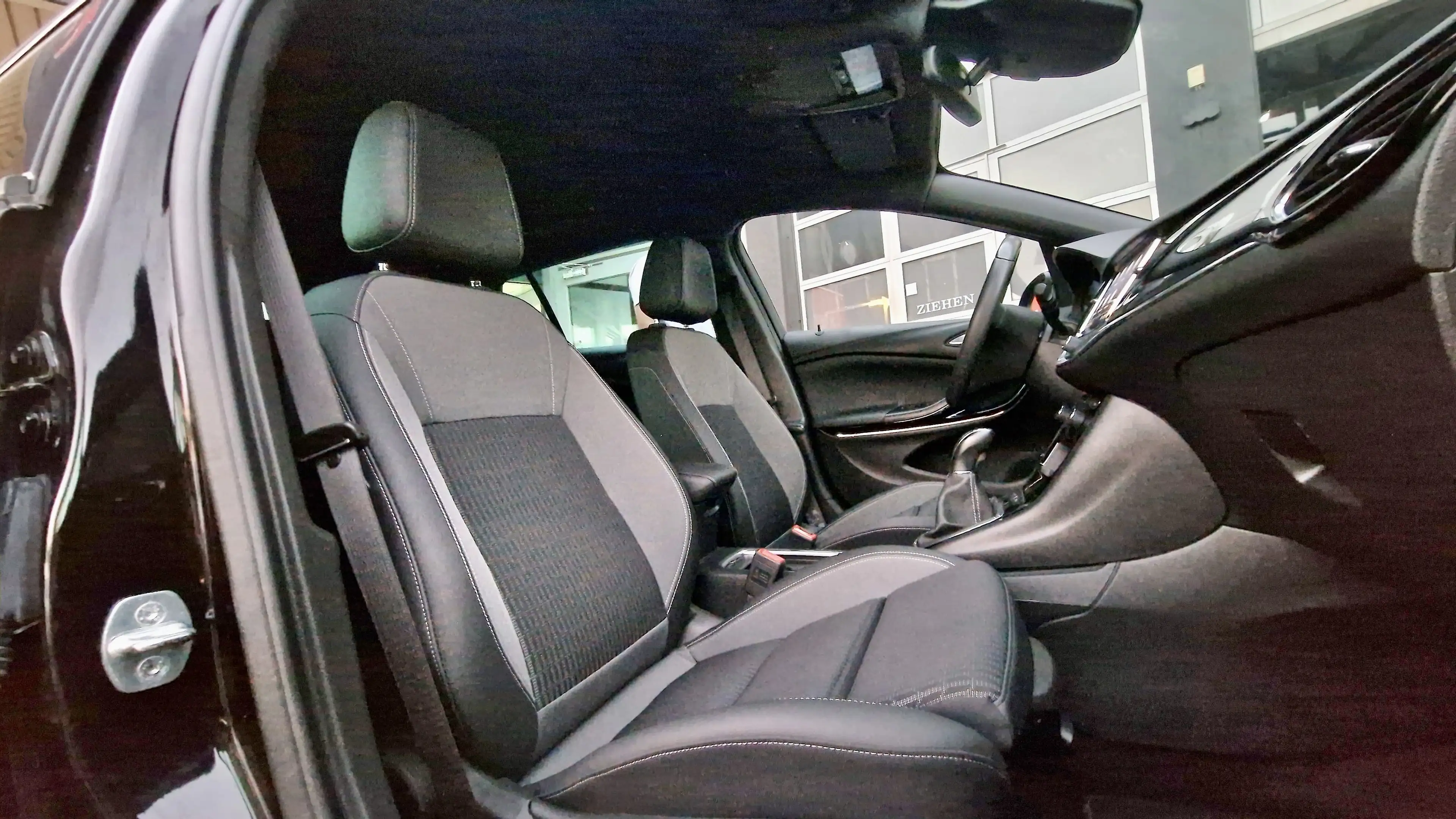 Opel Astra Sport_Tourer+/Elegance/LED/NAVI/AHK/Front/Rückfahr — photo 10