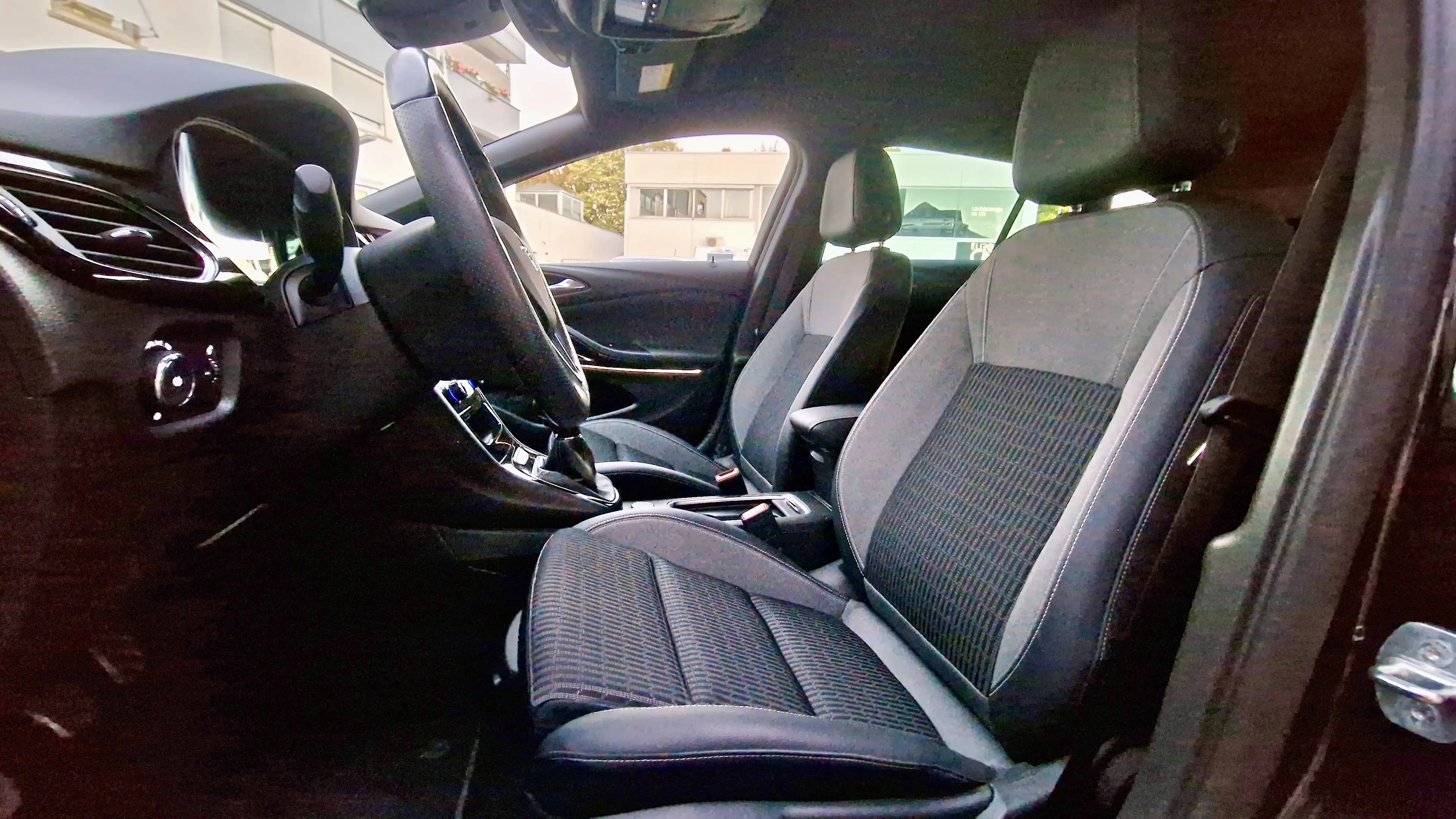 Opel Astra Sport_Tourer+/Elegance/LED/NAVI/AHK/Front/Rückfahr — photo 8