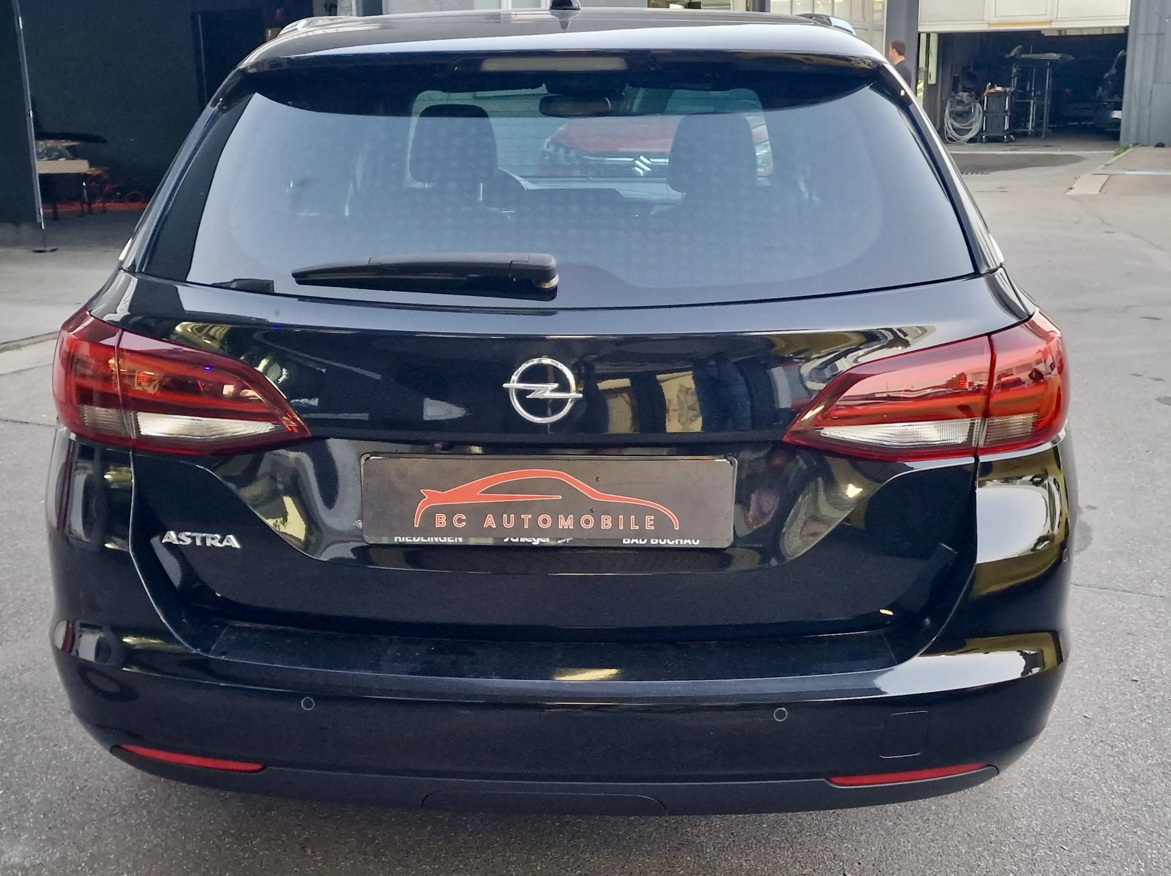 Opel Astra Sport_Tourer+/Elegance/LED/NAVI/AHK/Front/Rückfahr — photo 7