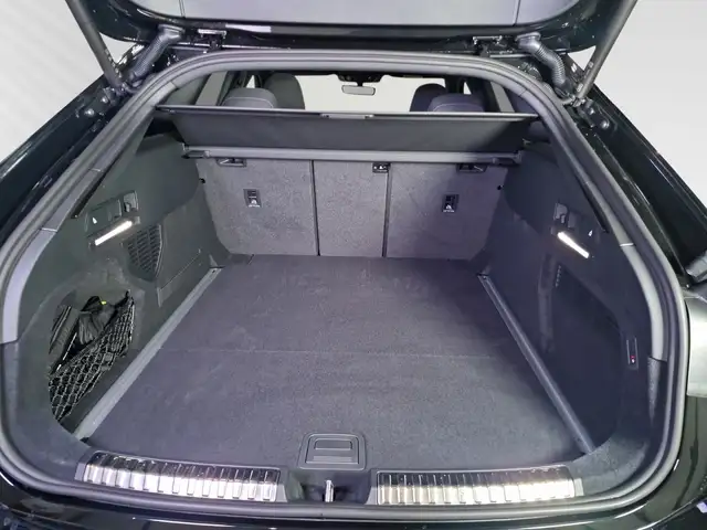 Audi A6 Avant view 10
