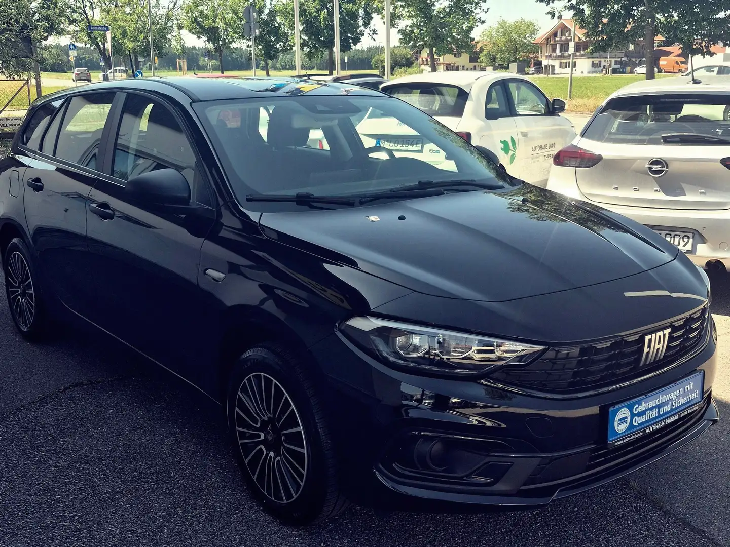 Fiat Tipo Kombi Cross Autom., Kamera, LED, CarPlay, ACC Schwarz - 1