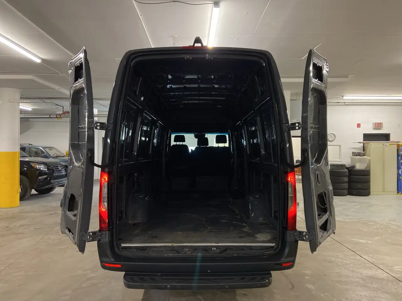 Mercedes-Benz Sprinter снимка Mercedes-Benz Sprinter