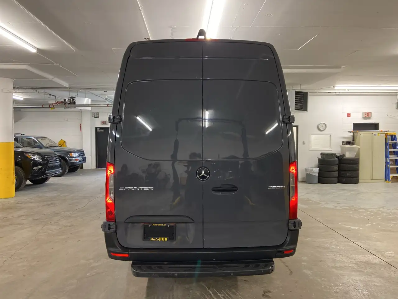 Mercedes-Benz Sprinter снимка Mercedes-Benz Sprinter