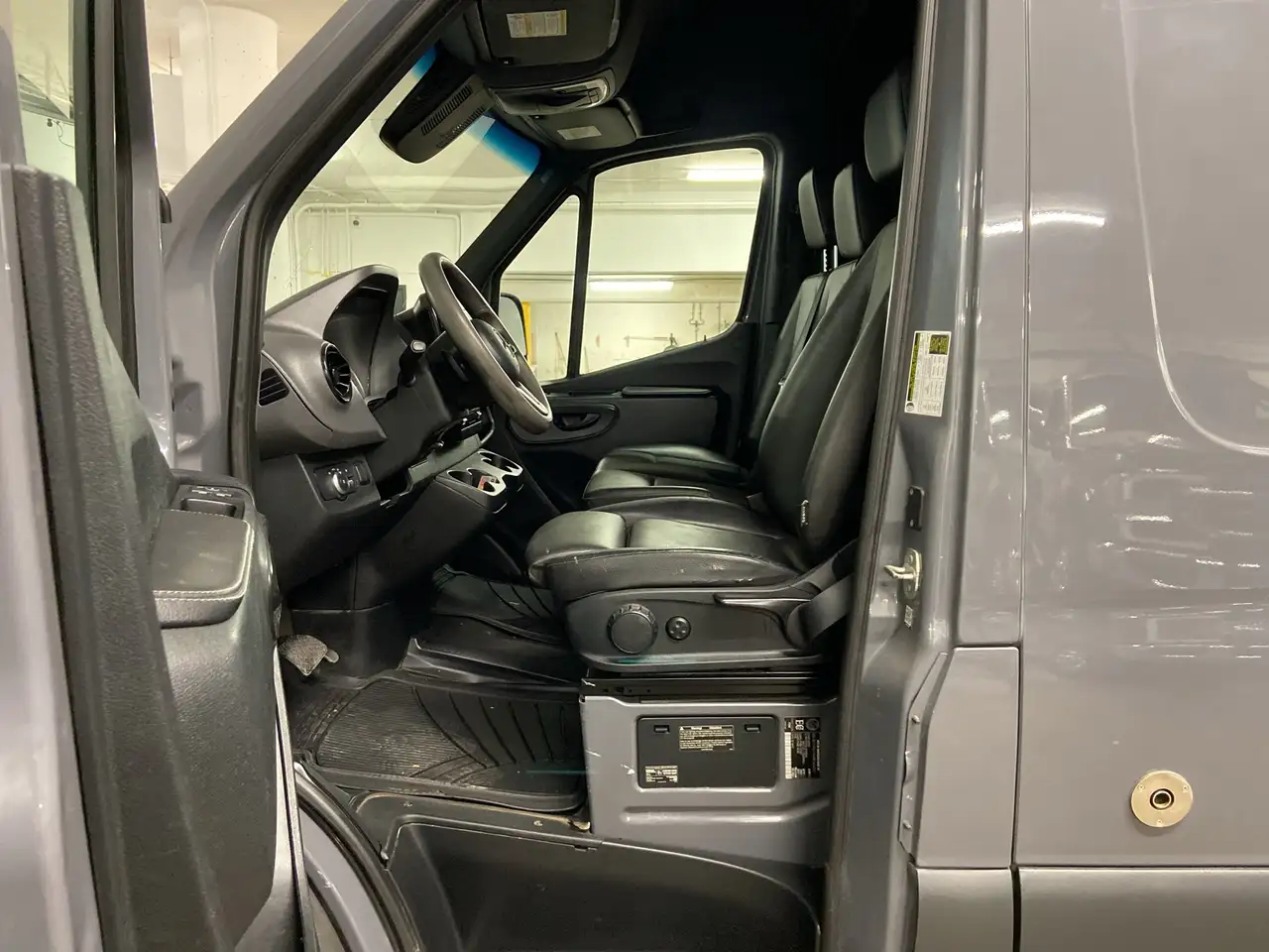 Mercedes-Benz Sprinter снимка Mercedes-Benz Sprinter