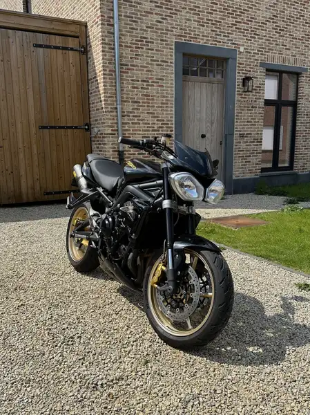 Triumph Street Triple