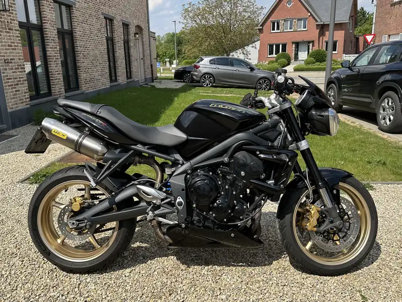 Triumph Street Triple - foto 2