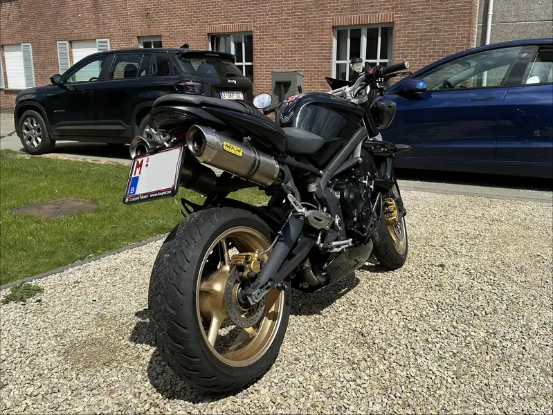 Triumph Street Triple - foto 3