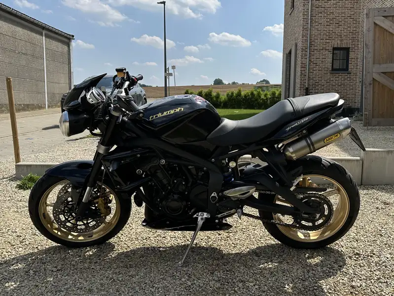 Triumph Street Triple - foto 6