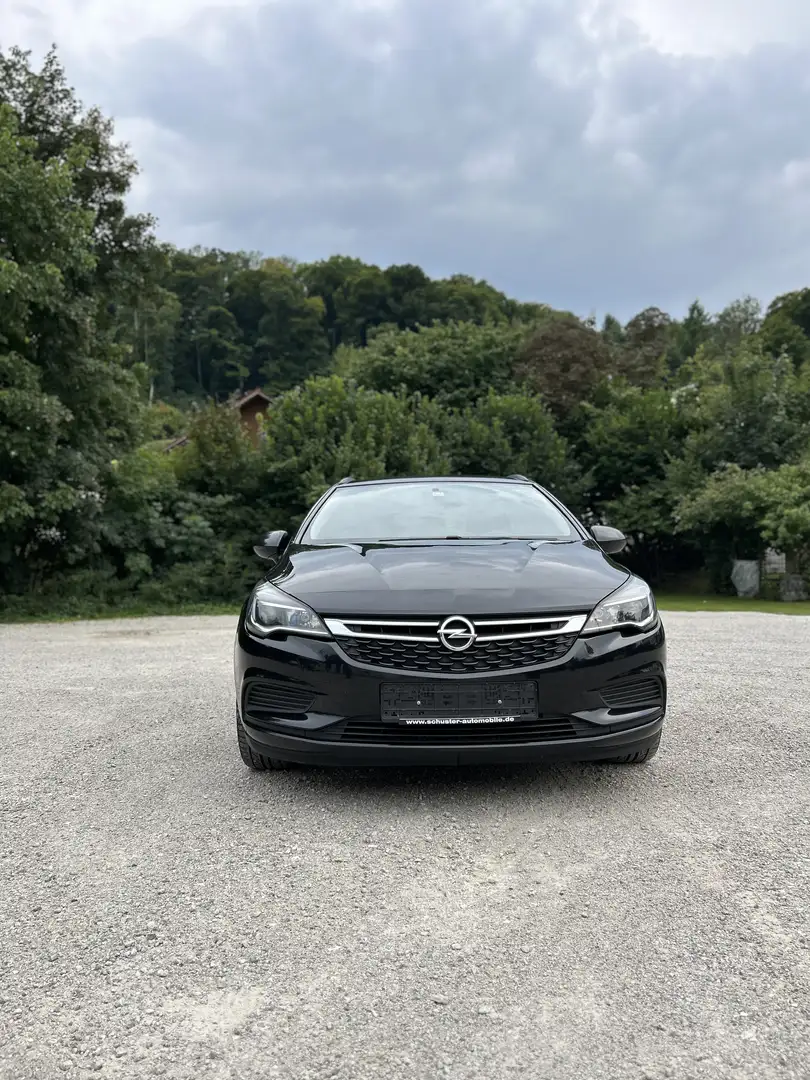 Opel Astra 1.6 D (CDTI) Sports Tourer Business Schwarz - 1