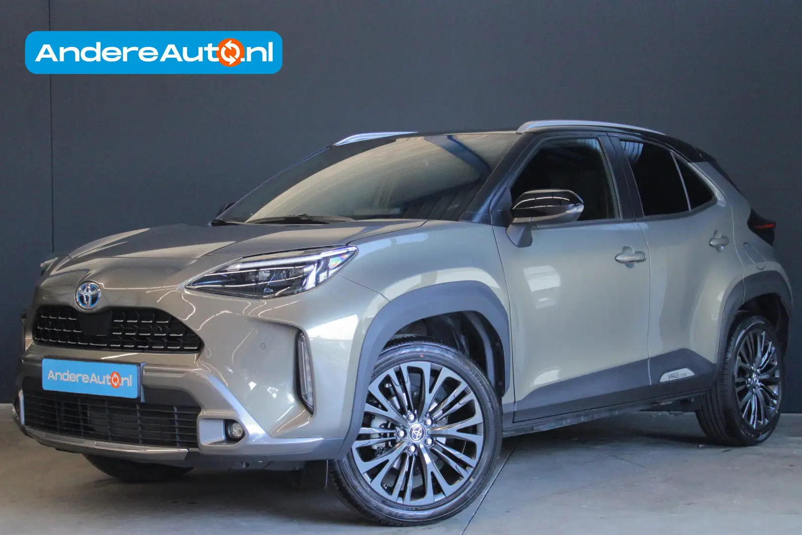 Toyota Yaris Cross 1.5 Hybrid Adventure |dealer onderhouden|JBL|HUD|l Groen - 1
