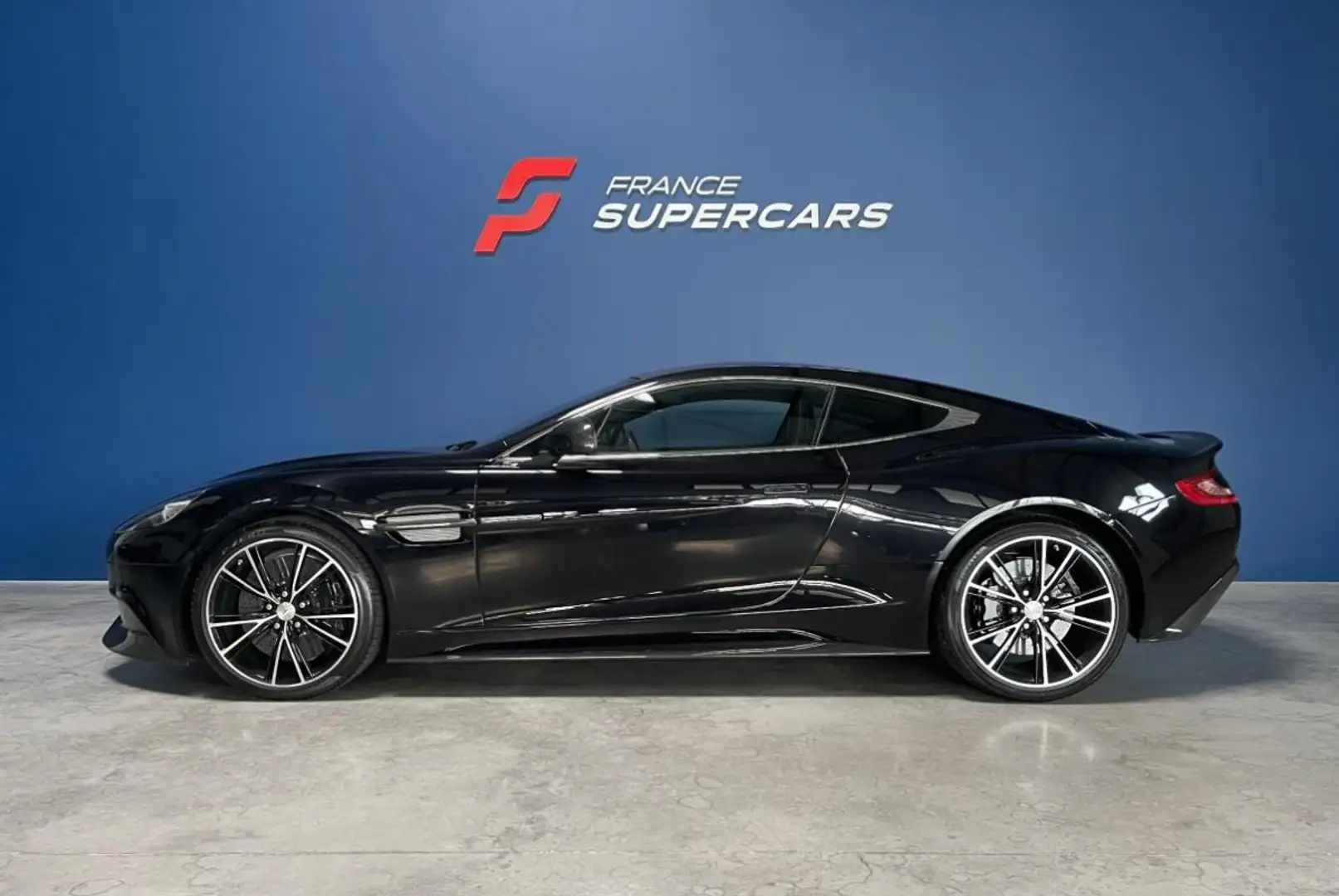 Aston Martin Vanquish II 6.0 Boite touchtronic 2 Zwart - 2