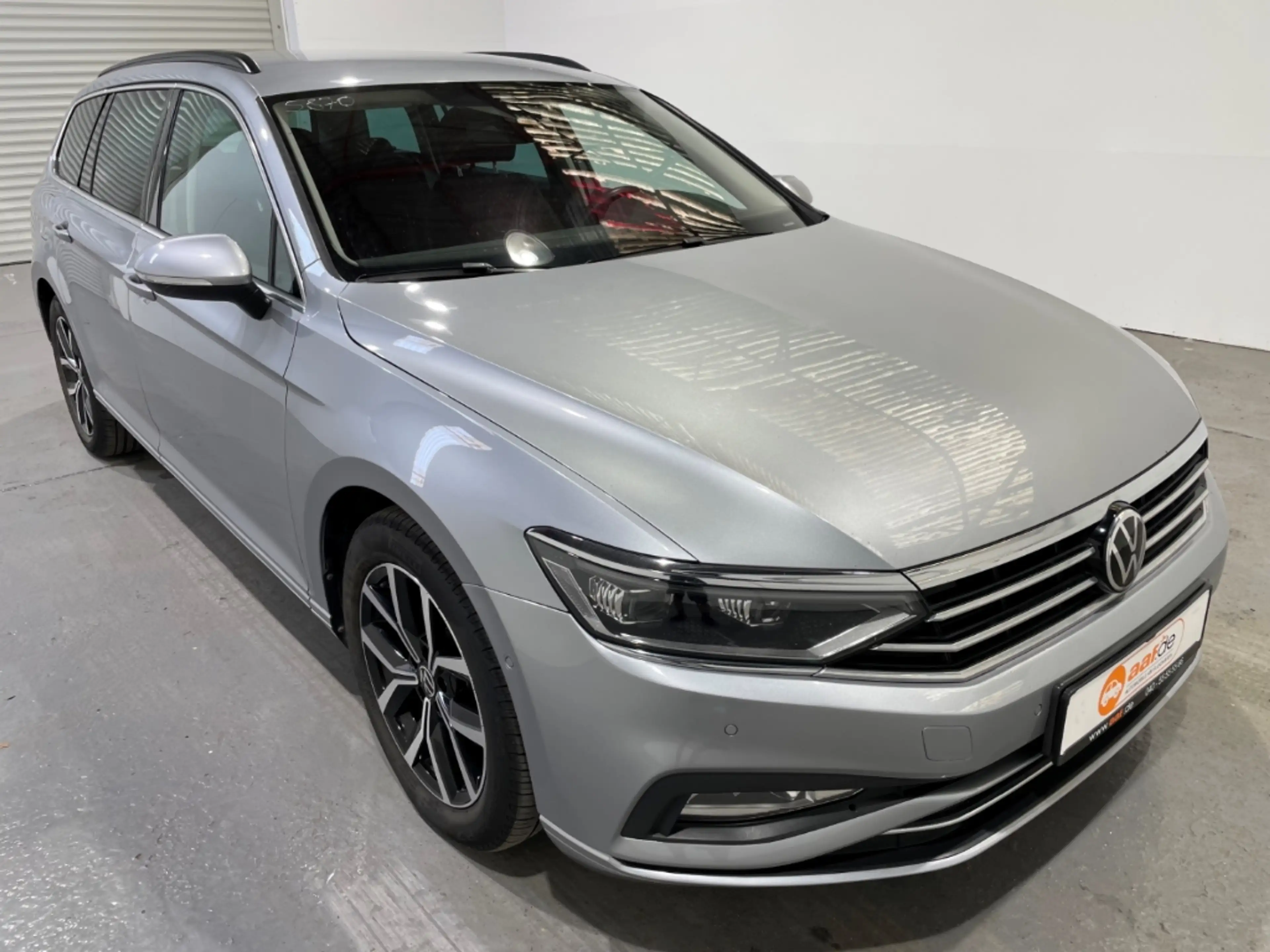 Volkswagen Passat Variant 2.0 TDI DSG Business EU6d Navi LED ACC — photo 4