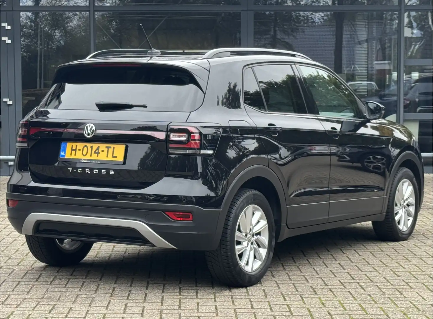 Volkswagen T-Cross 1.0 TSI Life Airco/Cruise/Navigatie/PDC Negro - 2