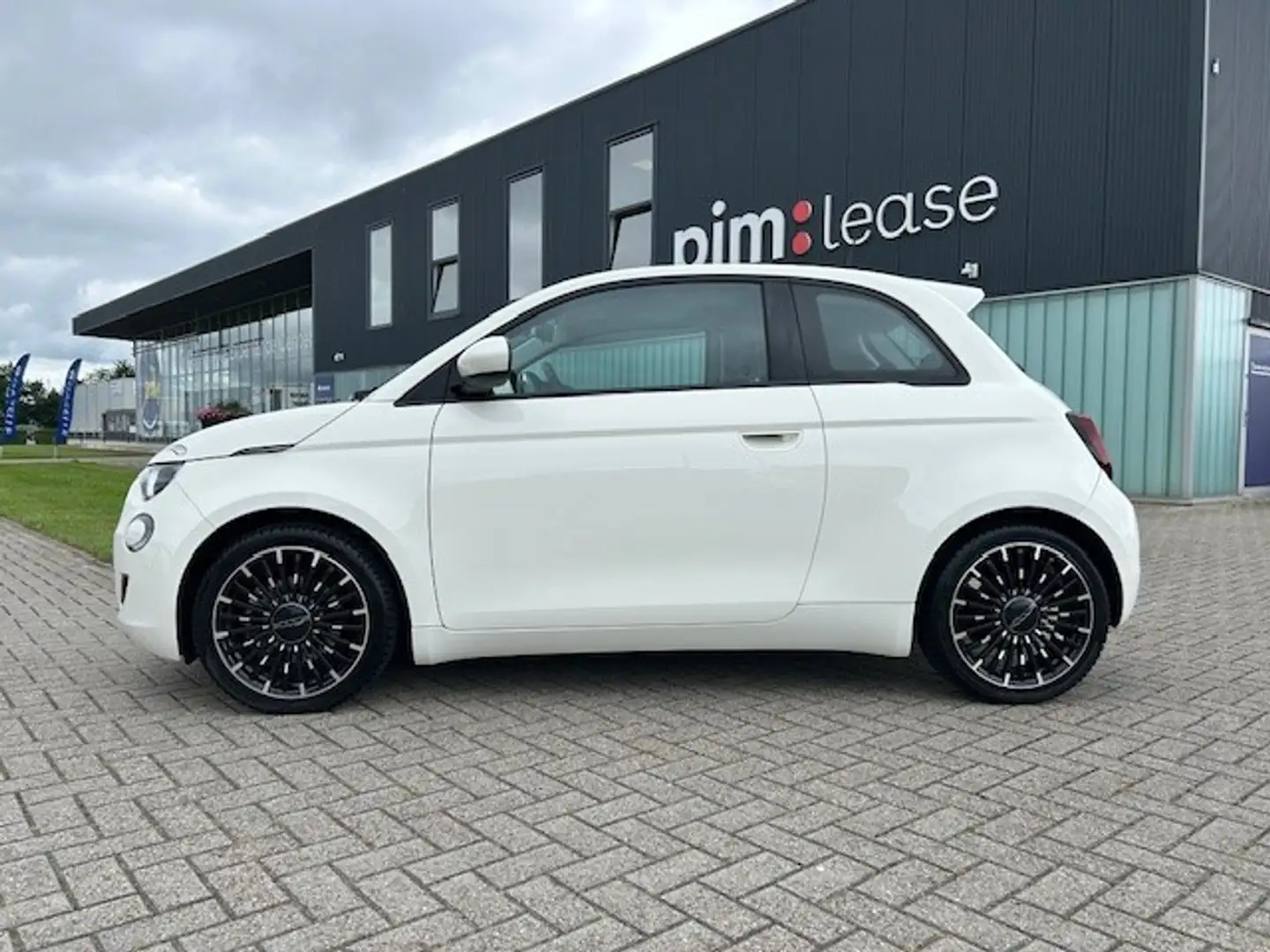 Fiat 500e 3+1 Icon 42 kWh Wit - 2