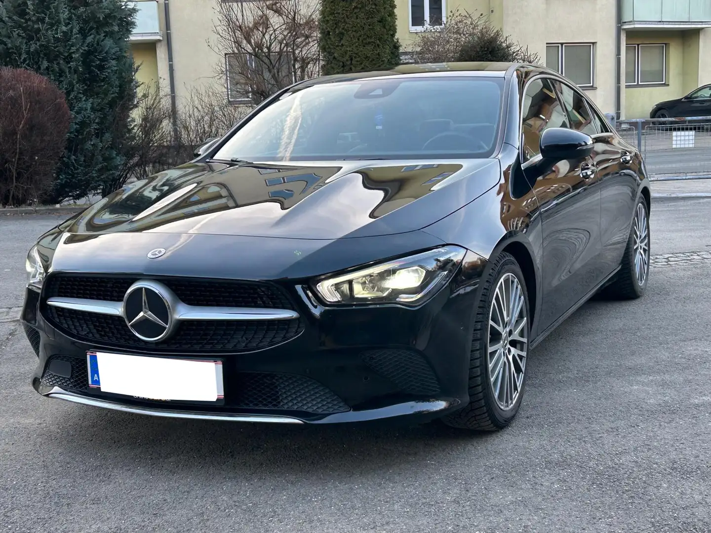 Mercedes-Benz CLA 180 CLA 180 d Aut. Schwarz - 1