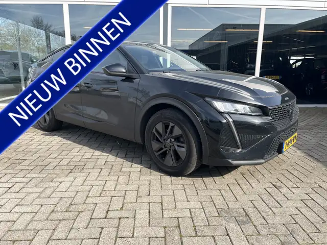 Peugeot 408 1.2 PureTech Allure 130 EAT8 Carplay / Led / Camer