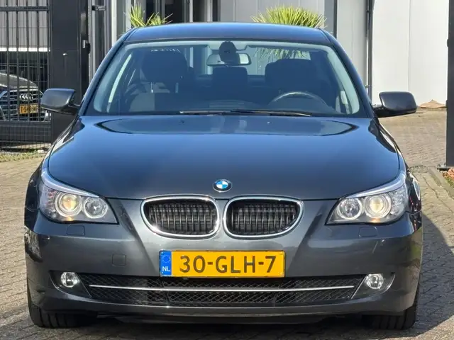 BMW 5 Series view 2