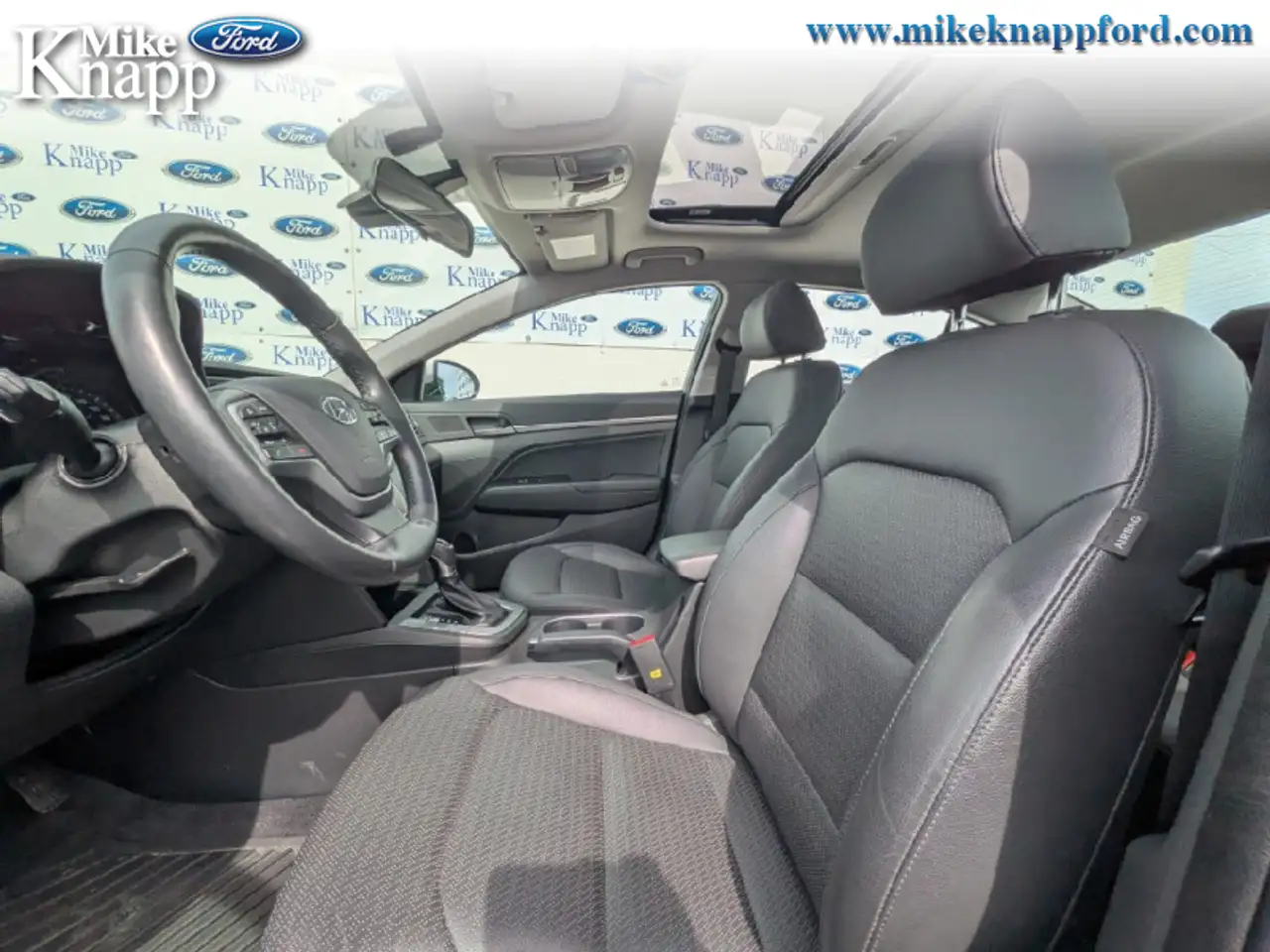 Hyundai ELANTRA снимка Hyundai ELANTRA