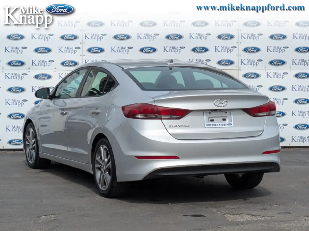 Hyundai ELANTRA снимка Hyundai ELANTRA