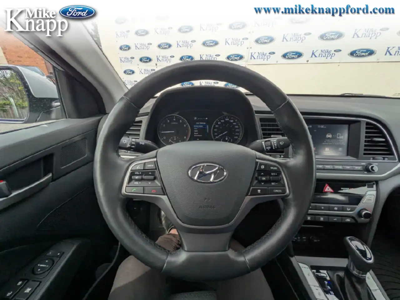 Hyundai ELANTRA снимка Hyundai ELANTRA