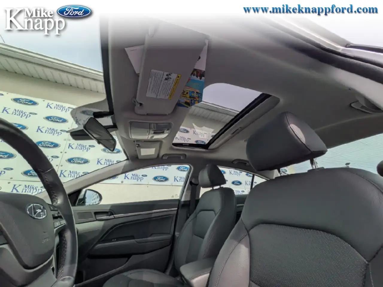 Hyundai ELANTRA снимка Hyundai ELANTRA