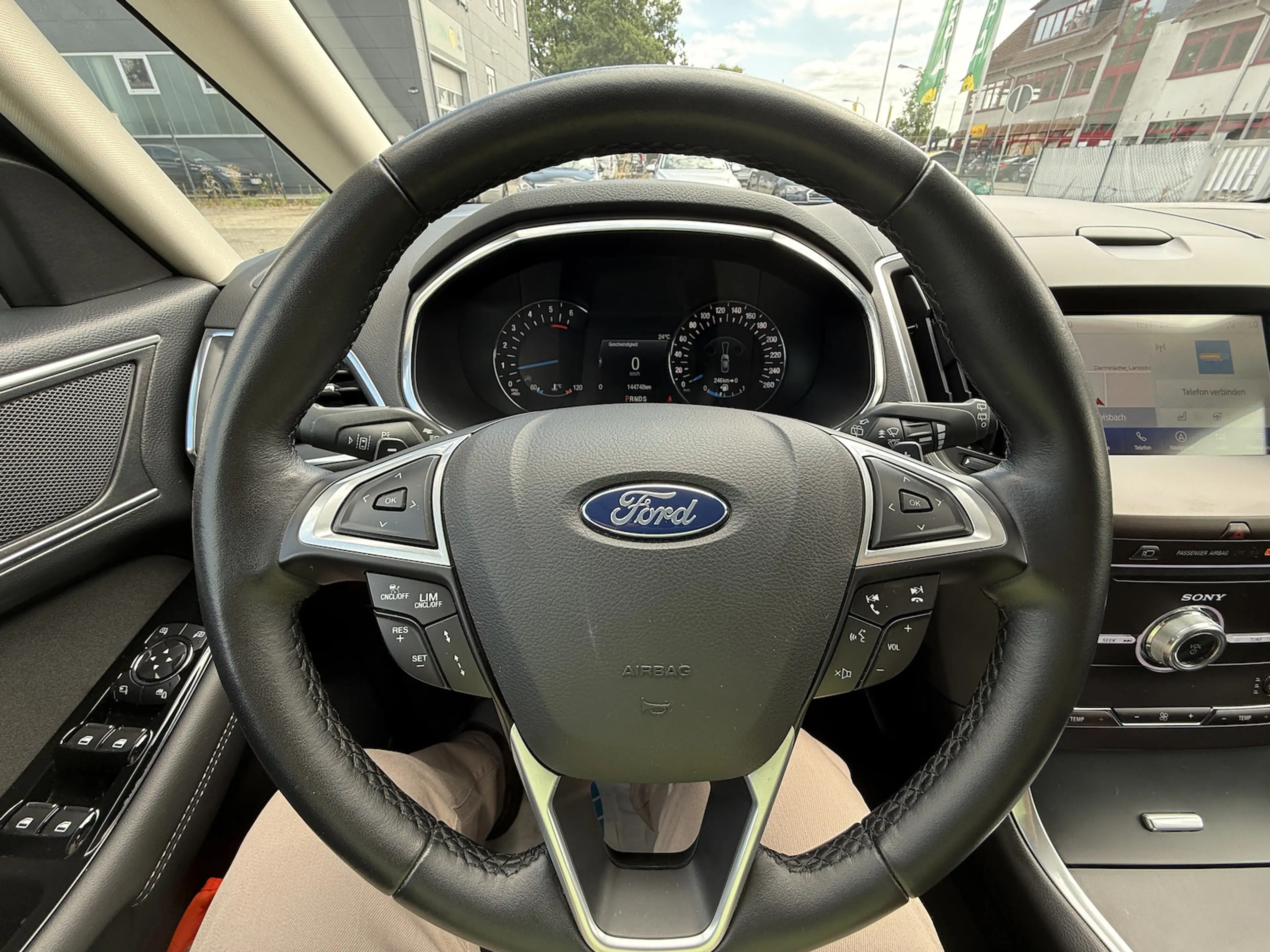 Ford S-Max Titanium 2,0 TDCI Aut Navi LED Temp SHA TWA PDC Al — photo 7