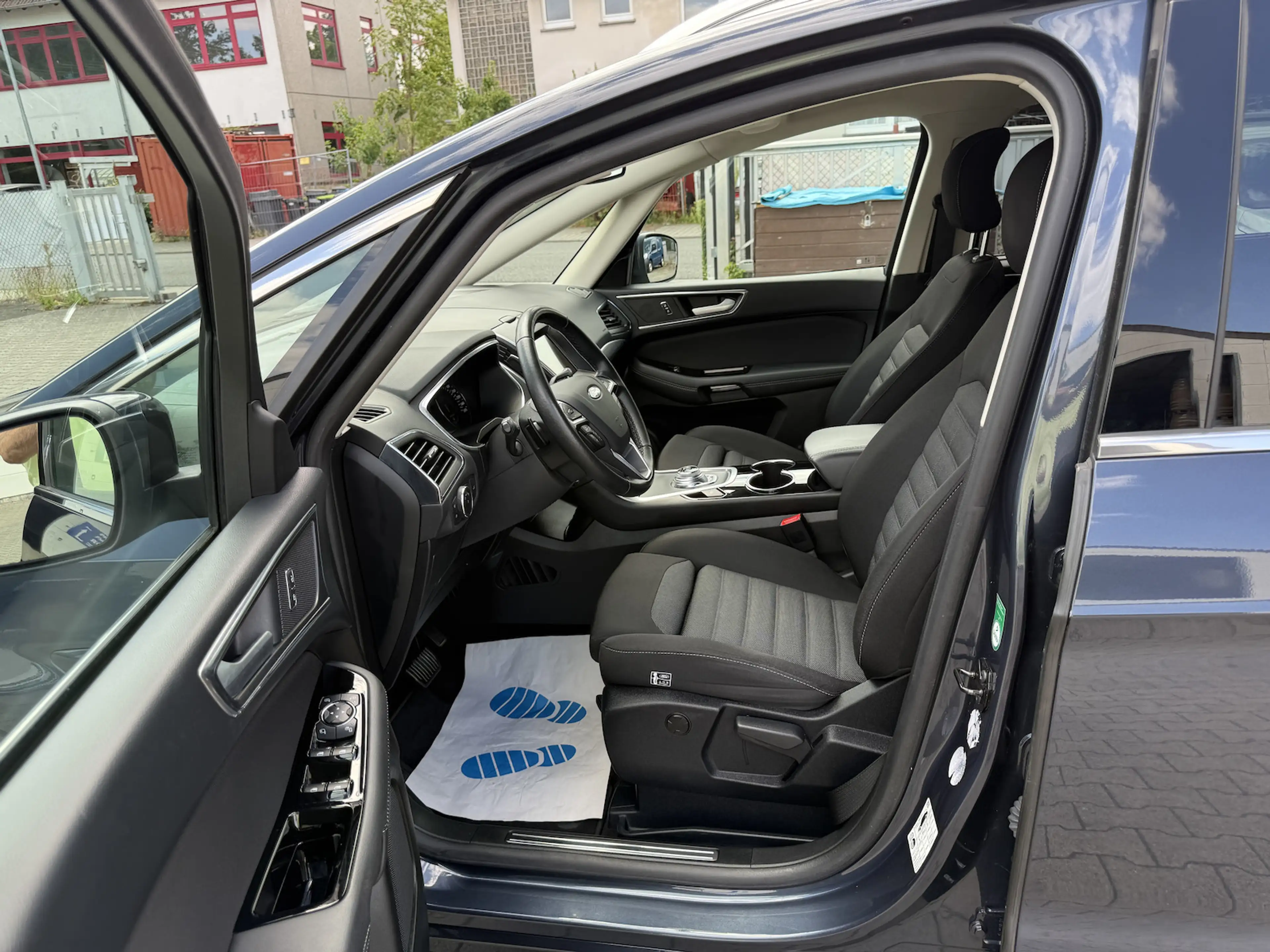 Ford S-Max Titanium 2,0 TDCI Aut Navi LED Temp SHA TWA PDC Al — photo 11