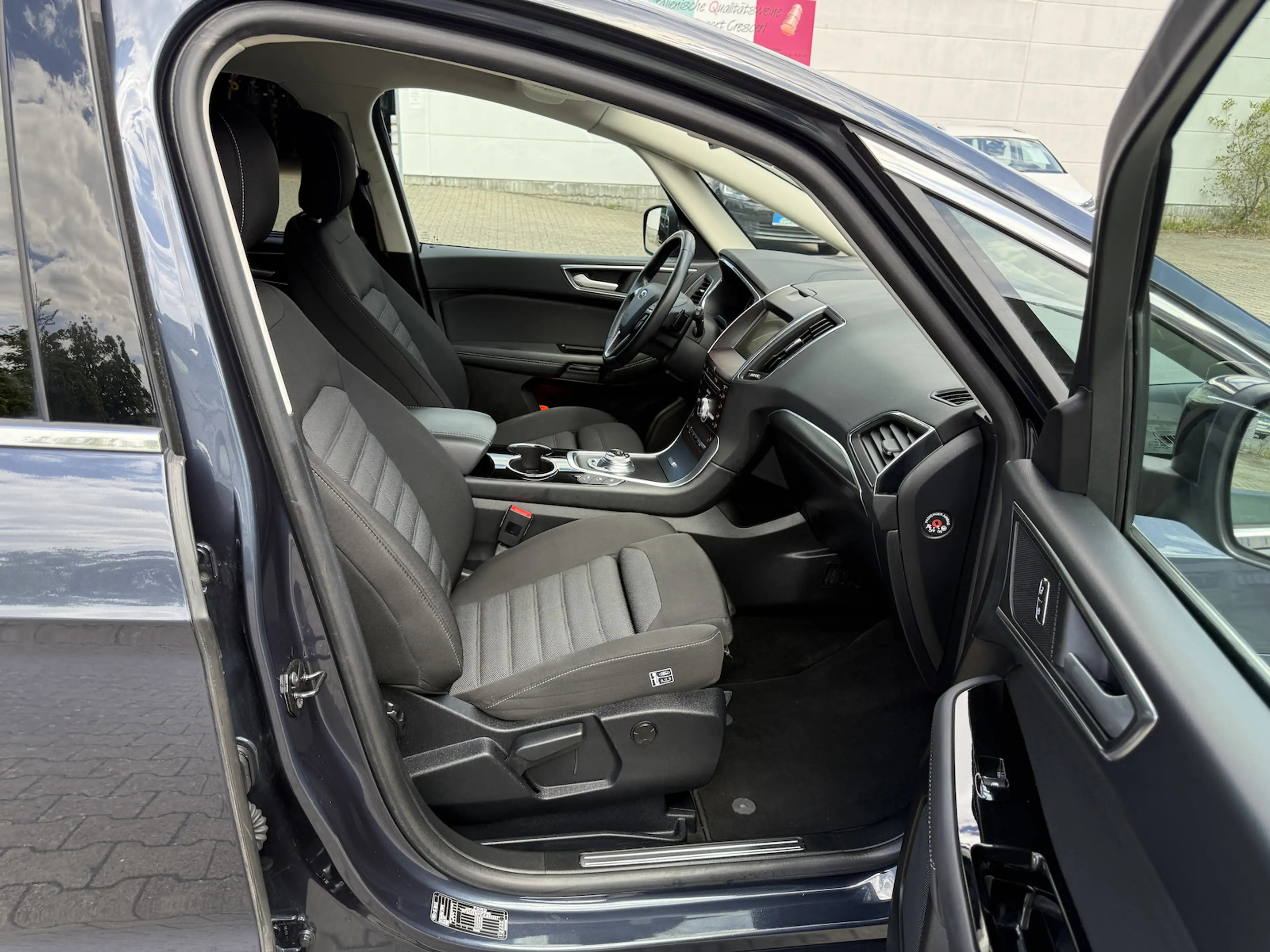 Ford S-Max Titanium 2,0 TDCI Aut Navi LED Temp SHA TWA PDC Al — photo 13