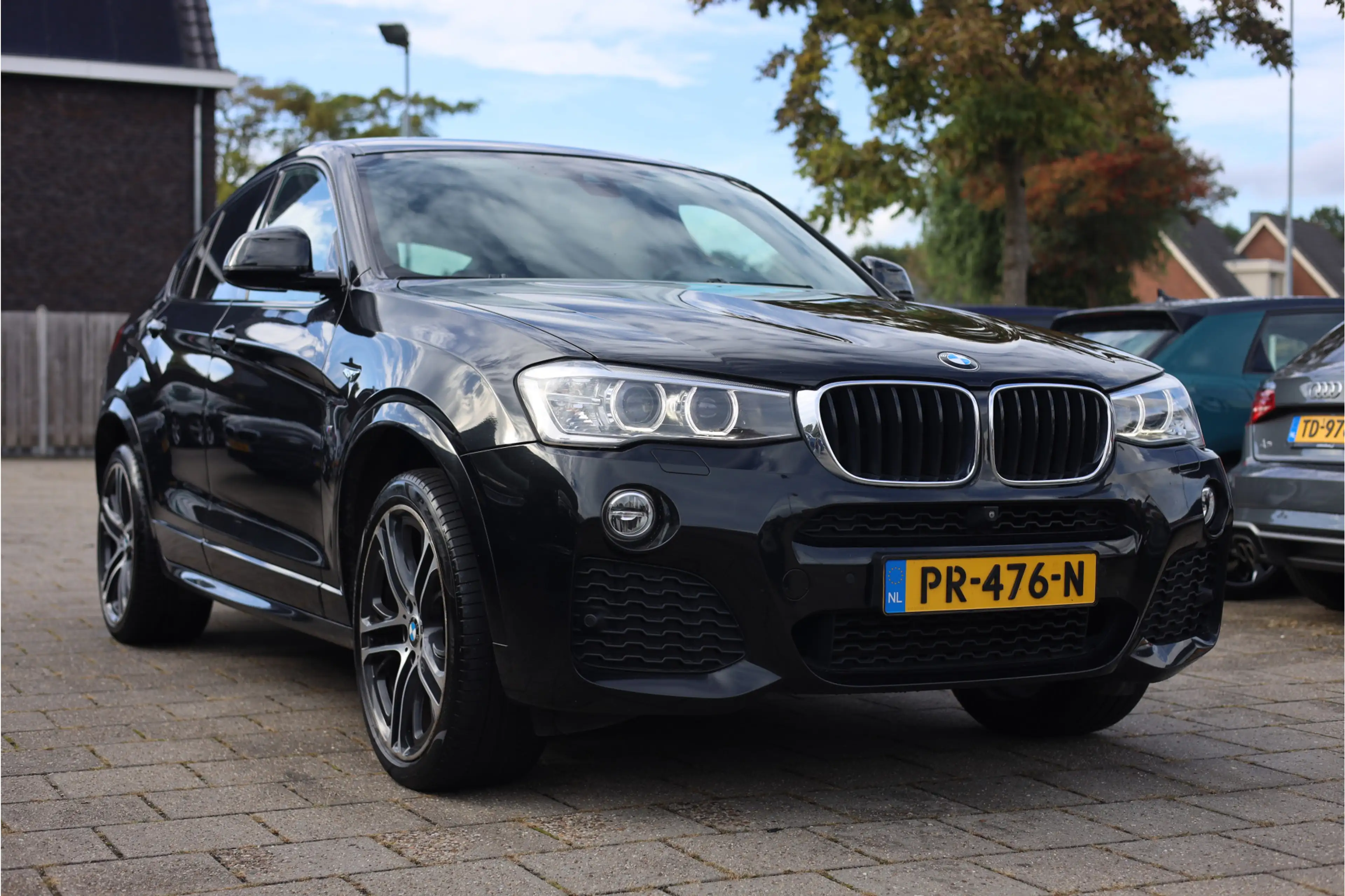 BMW X4 XDRIVE20i M SPORT I CAMERA I LEDER I SCHUIFDAK I H — photo 4