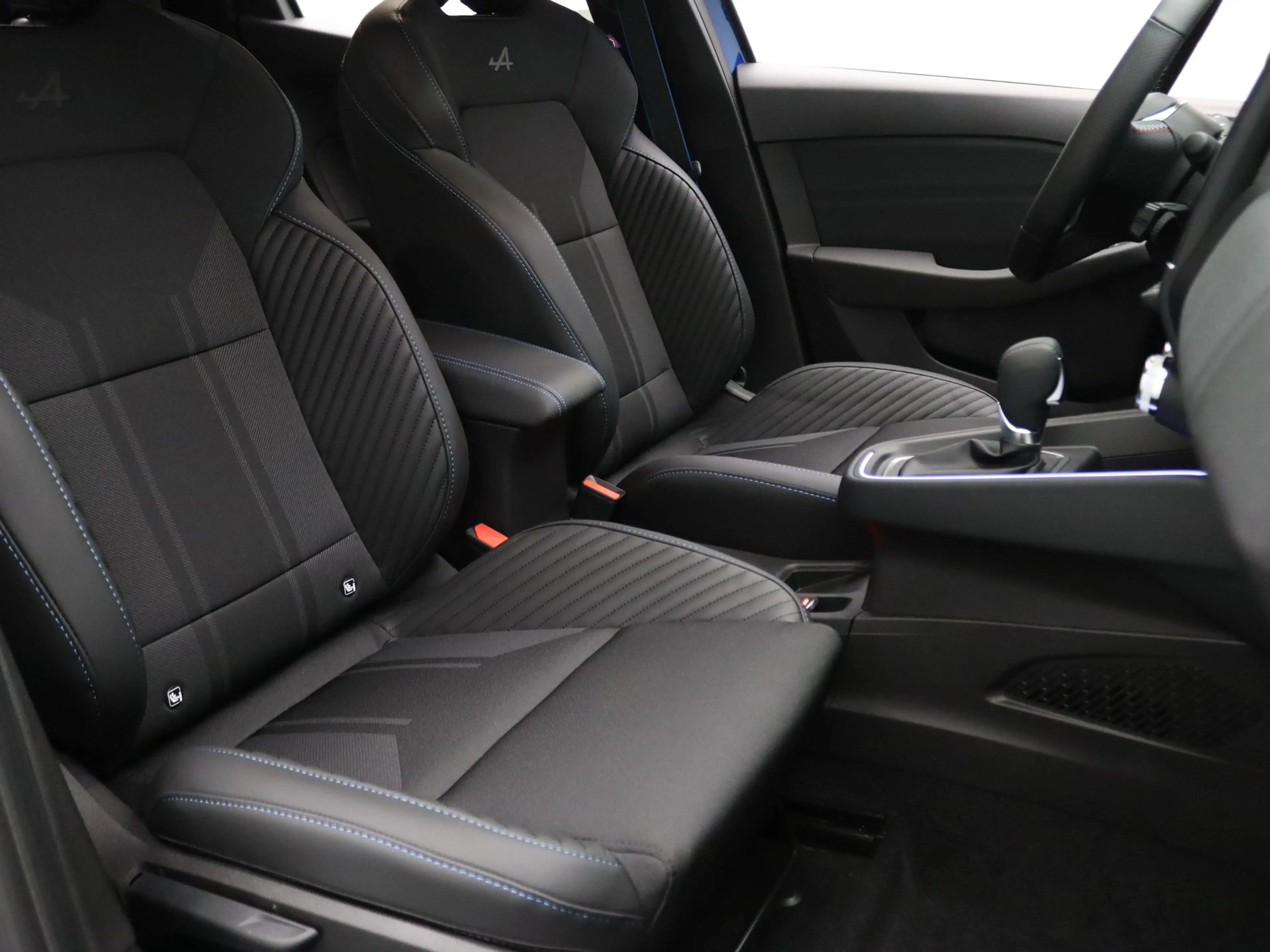 Renault Clio 145pk E-Tech Full Hybrid esprit Alpine Apple Carpl — photo 32
