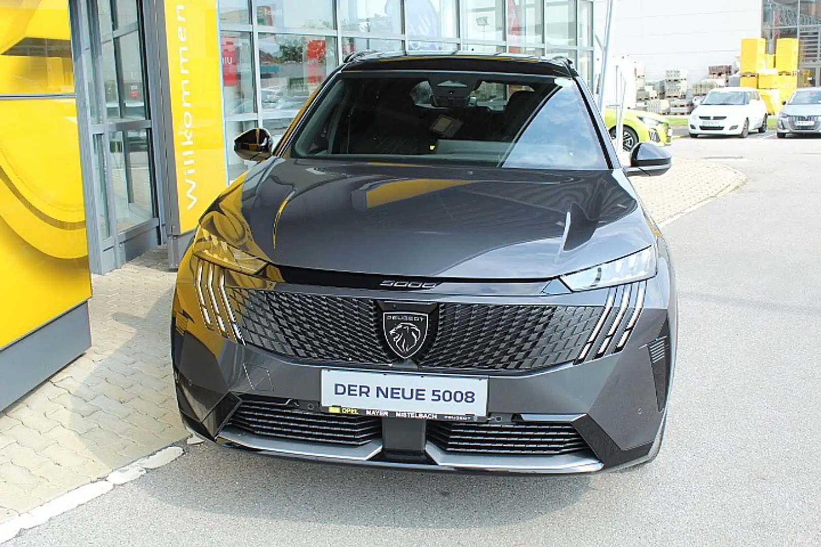 Peugeot 5008 Elektro 210 73kWh GT Grau - 2